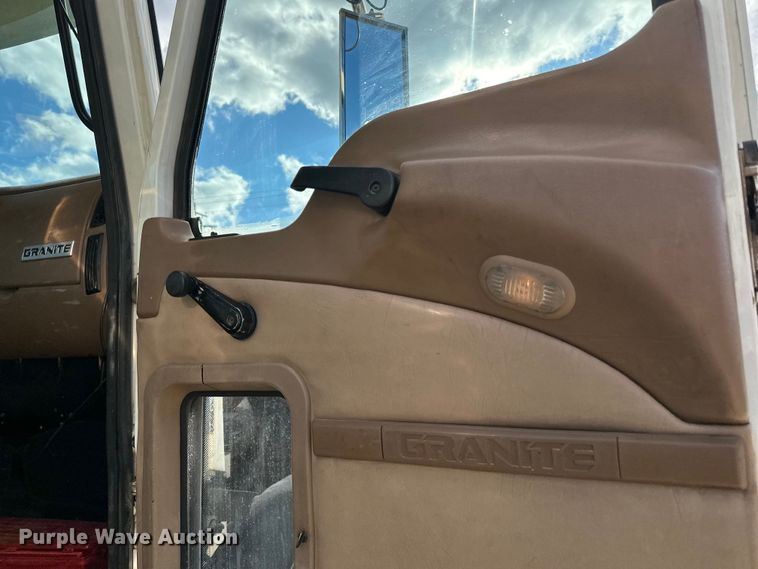 image for item LR9309 2006 Mack  CV713 Granite  dump truck