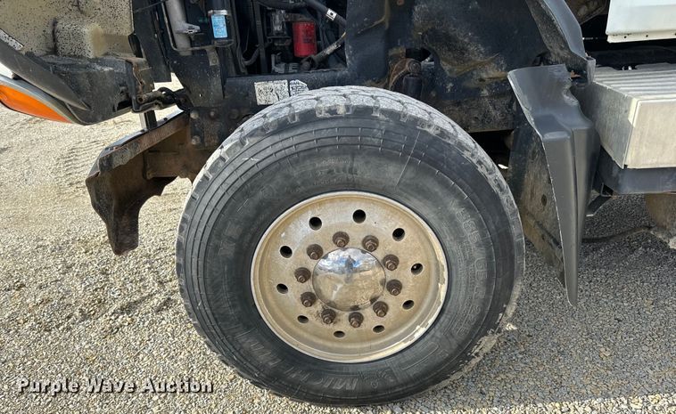 image for item LR9309 2006 Mack  CV713 Granite  dump truck