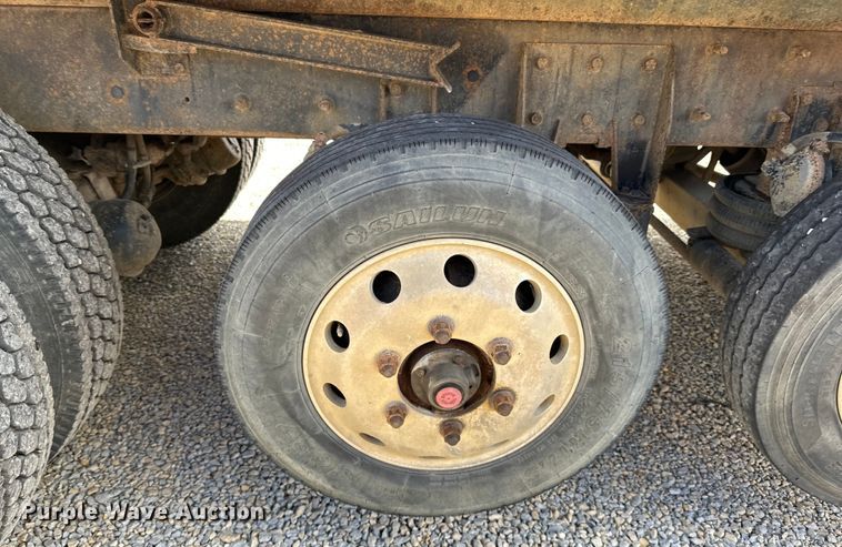 image for item LR9309 2006 Mack  CV713 Granite  dump truck