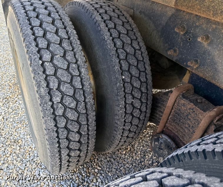 image for item LR9309 2006 Mack  CV713 Granite  dump truck