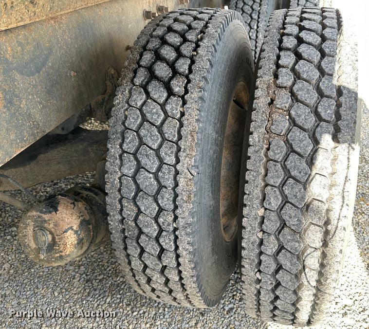 image for item LR9309 2006 Mack  CV713 Granite  dump truck