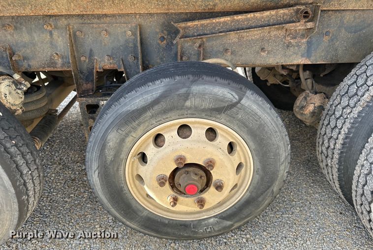 image for item LR9309 2006 Mack  CV713 Granite  dump truck