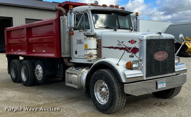 image for item LR9310 1996 Peterbilt  357 dump truck