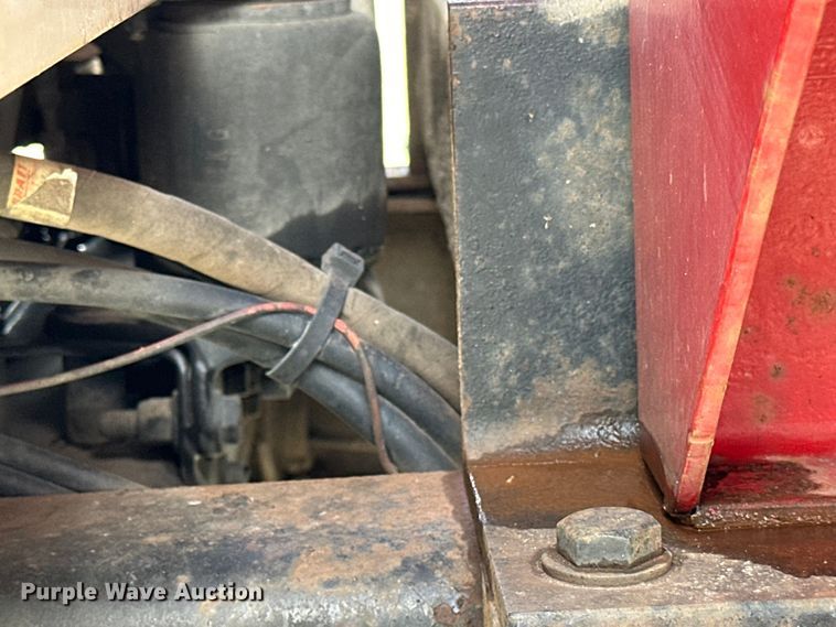 image for item LR9310 1996 Peterbilt  357 dump truck