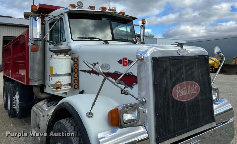 image for item LR9310 1996 Peterbilt  357 dump truck