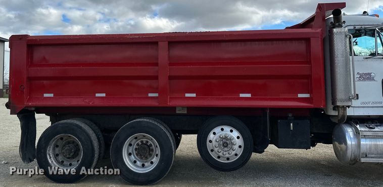 image for item LR9310 1996 Peterbilt  357 dump truck