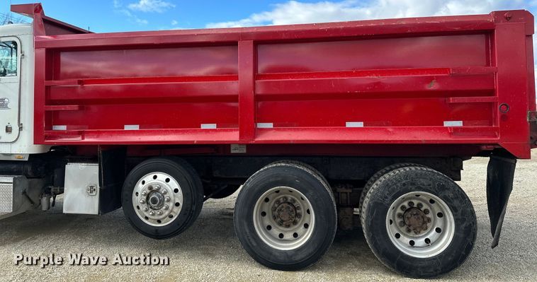 image for item LR9310 1996 Peterbilt  357 dump truck