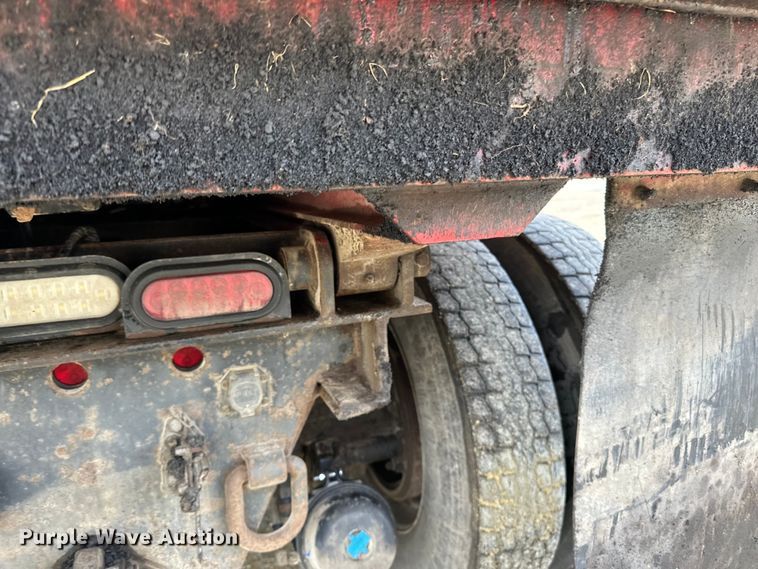 image for item LR9310 1996 Peterbilt  357 dump truck