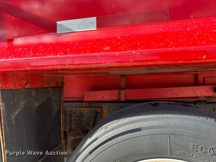 image for item LR9310 1996 Peterbilt  357 dump truck