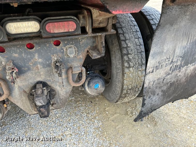 image for item LR9310 1996 Peterbilt  357 dump truck