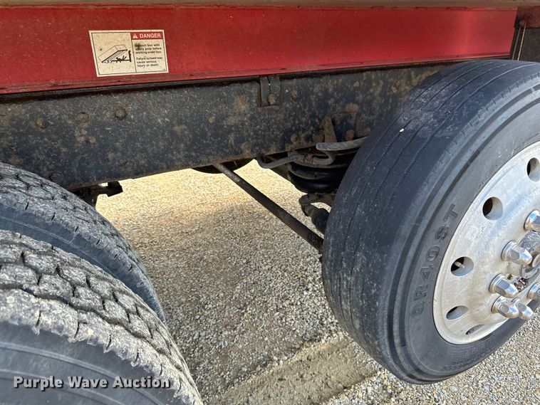 image for item LR9310 1996 Peterbilt  357 dump truck