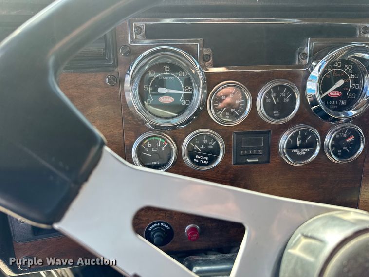 image for item LR9310 1996 Peterbilt  357 dump truck