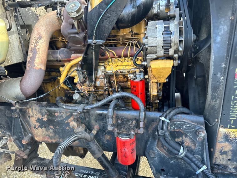 image for item LR9310 1996 Peterbilt  357 dump truck