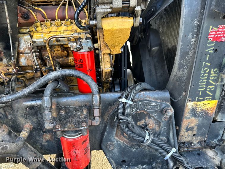 image for item LR9310 1996 Peterbilt  357 dump truck