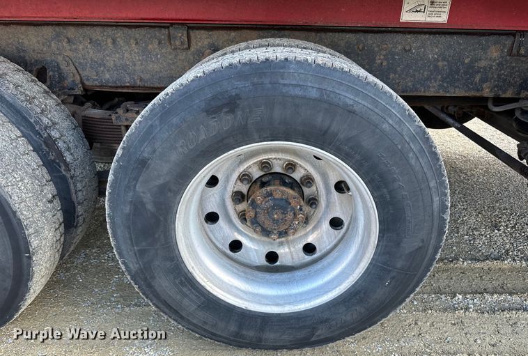 image for item LR9310 1996 Peterbilt  357 dump truck