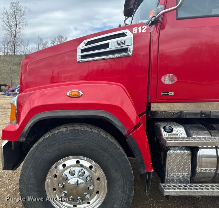 image for item LR9315 2015 Western Star 4700SF dump truck