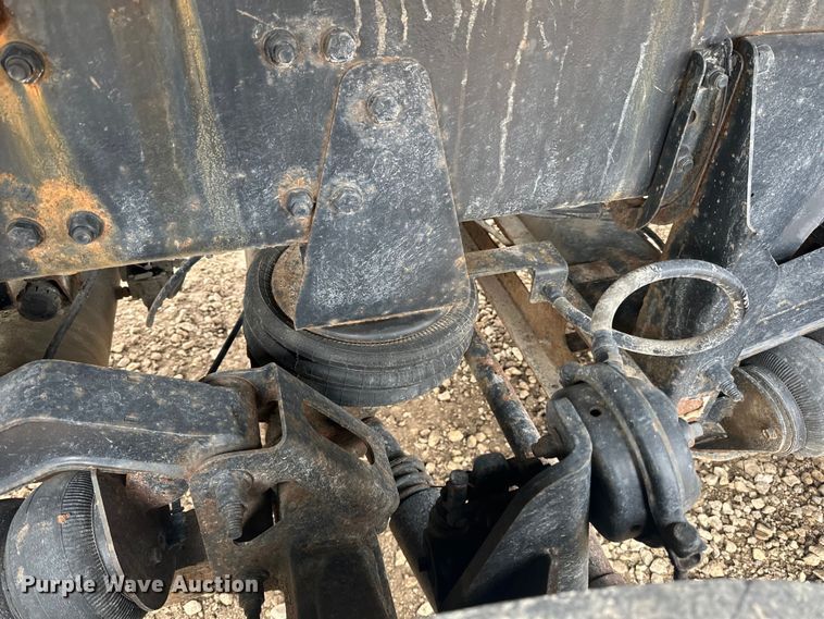 image for item LR9315 2015 Western Star 4700SF dump truck