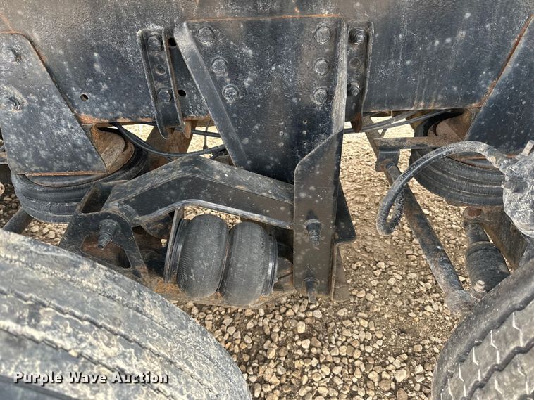 image for item LR9315 2015 Western Star 4700SF dump truck