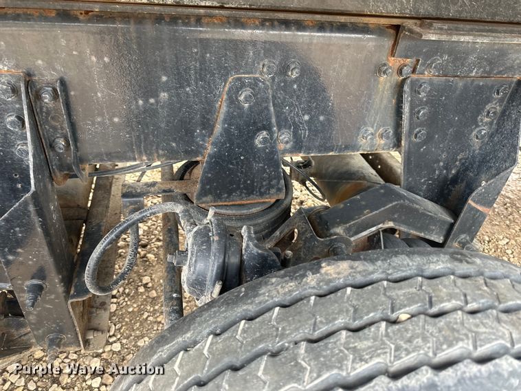 image for item LR9315 2015 Western Star 4700SF dump truck