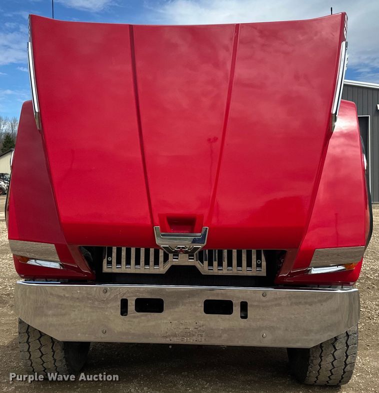 image for item LR9315 2015 Western Star 4700SF dump truck