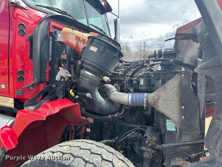 image for item LR9315 2015 Western Star 4700SF dump truck