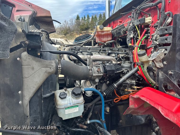 image for item LR9315 2015 Western Star 4700SF dump truck