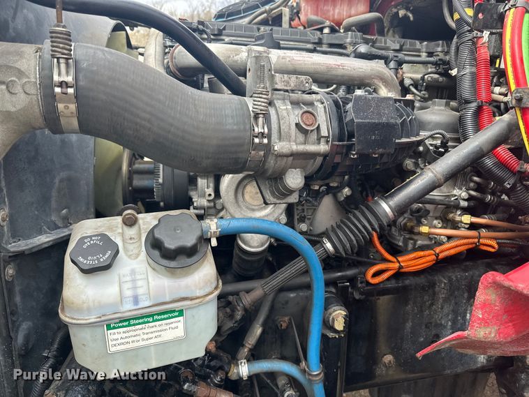 image for item LR9315 2015 Western Star 4700SF dump truck