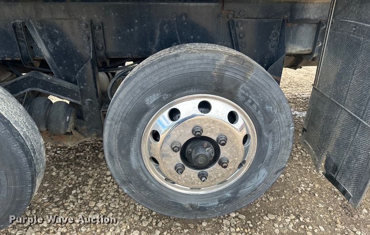 image for item LR9315 2015 Western Star 4700SF dump truck