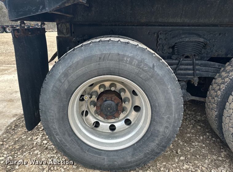 image for item LR9315 2015 Western Star 4700SF dump truck