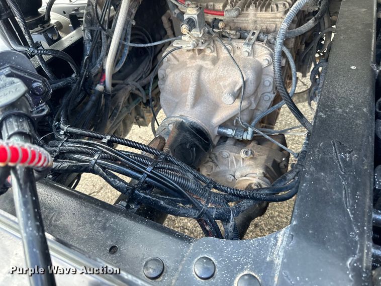 image for item LR9323 2017 Mack  CHU613 semi truck