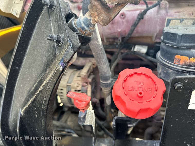 image for item LR9323 2017 Mack  CHU613 semi truck