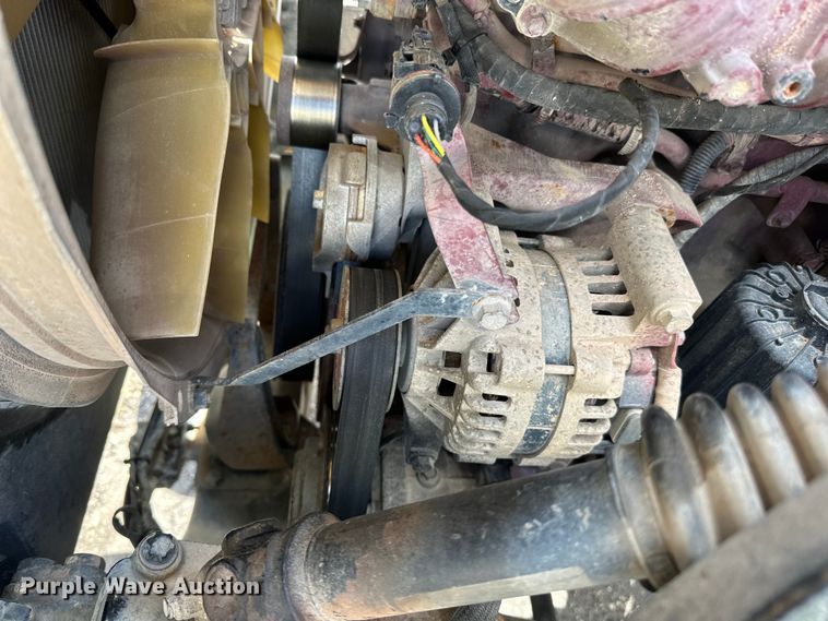 image for item LR9323 2017 Mack  CHU613 semi truck