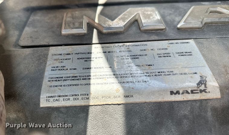 image for item LR9323 2017 Mack  CHU613 semi truck