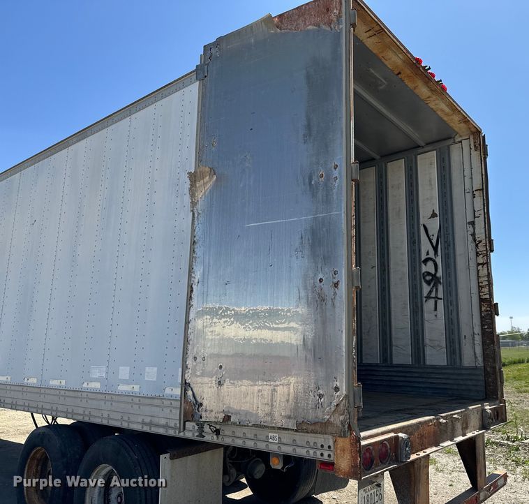 image for item NL9707 2002 Hyundai  V12530152AJS dry van trailer