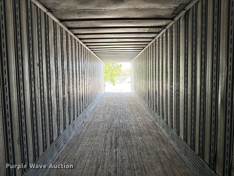 image for item NL9707 2002 Hyundai  V12530152AJS dry van trailer