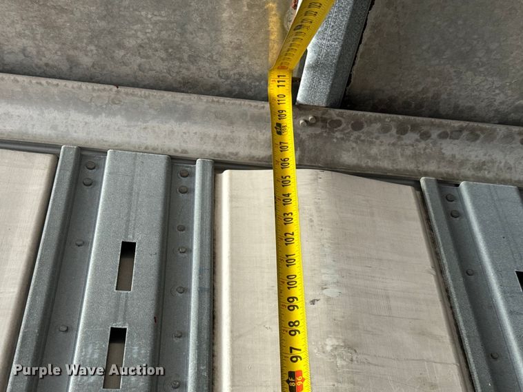 image for item NL9707 2002 Hyundai  V12530152AJS dry van trailer