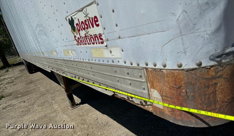 image for item NL9707 2002 Hyundai  V12530152AJS dry van trailer