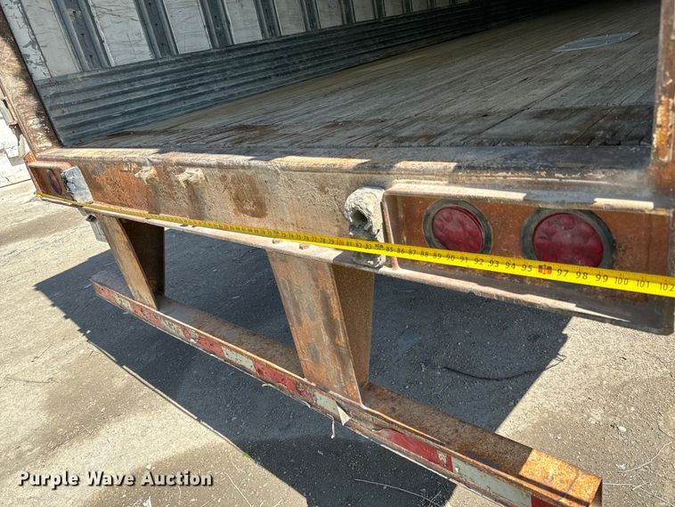 image for item NL9707 2002 Hyundai  V12530152AJS dry van trailer