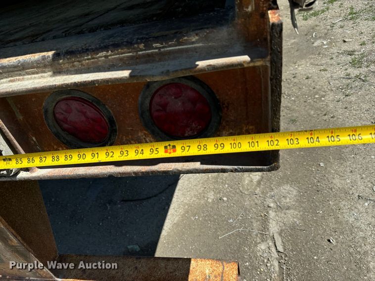 image for item NL9707 2002 Hyundai  V12530152AJS dry van trailer