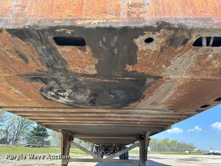 image for item NL9707 2002 Hyundai  V12530152AJS dry van trailer