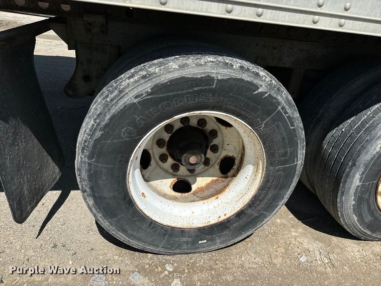 image for item NL9707 2002 Hyundai  V12530152AJS dry van trailer