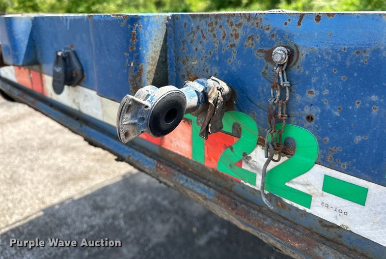 image for item NR9818 1982 Daco TUI9D4582 drop deck trailer
