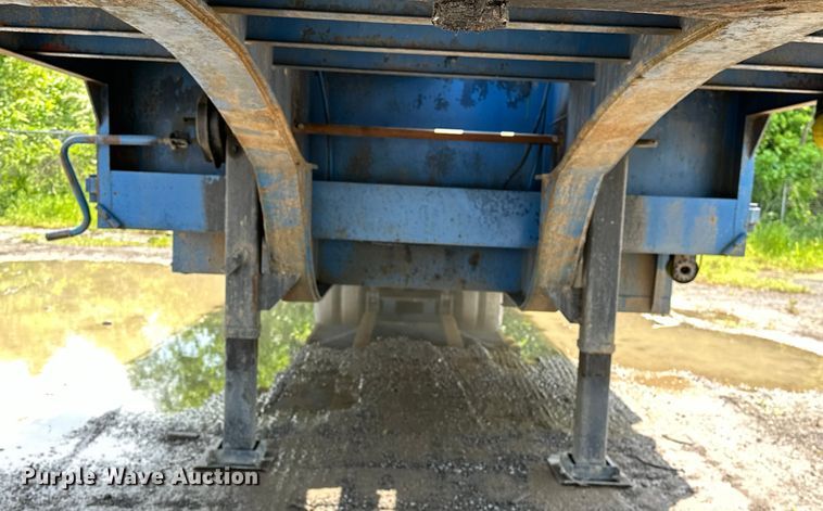 image for item NR9818 1982 Daco TUI9D4582 drop deck trailer