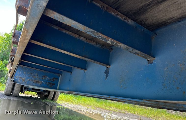 image for item NR9818 1982 Daco TUI9D4582 drop deck trailer