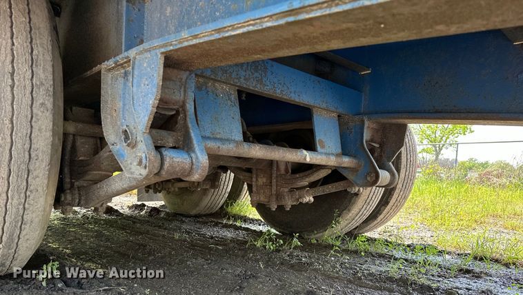 image for item NR9818 1982 Daco TUI9D4582 drop deck trailer