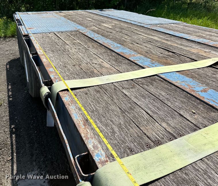 image for item NR9818 1982 Daco TUI9D4582 drop deck trailer