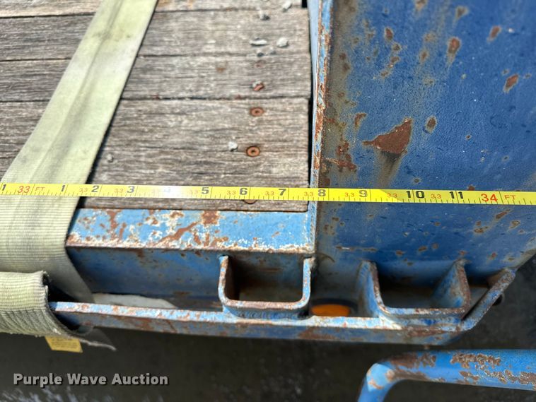 image for item NR9818 1982 Daco TUI9D4582 drop deck trailer