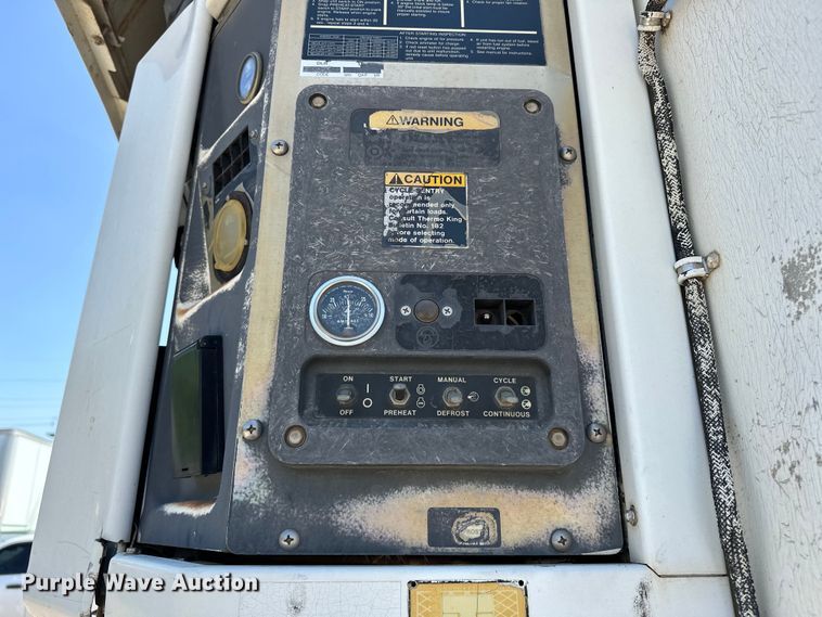 image for item NR9841 1992 Utility  VS2R refrigerated van trailer