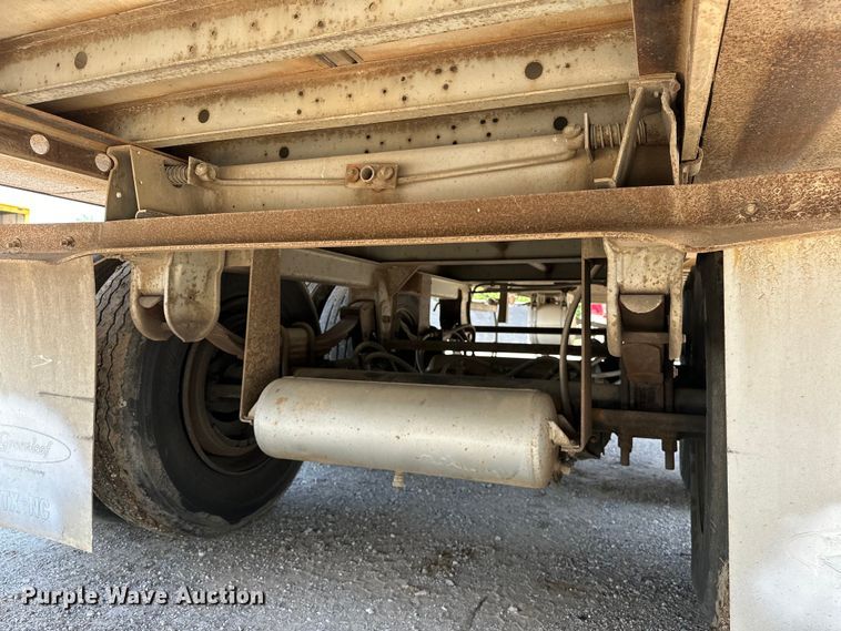 image for item NR9841 1992 Utility  VS2R refrigerated van trailer