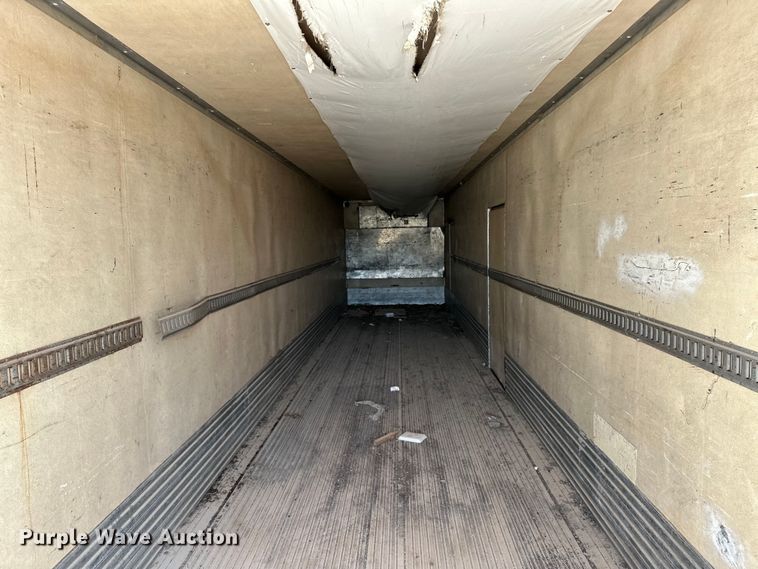 image for item NR9841 1992 Utility  VS2R refrigerated van trailer